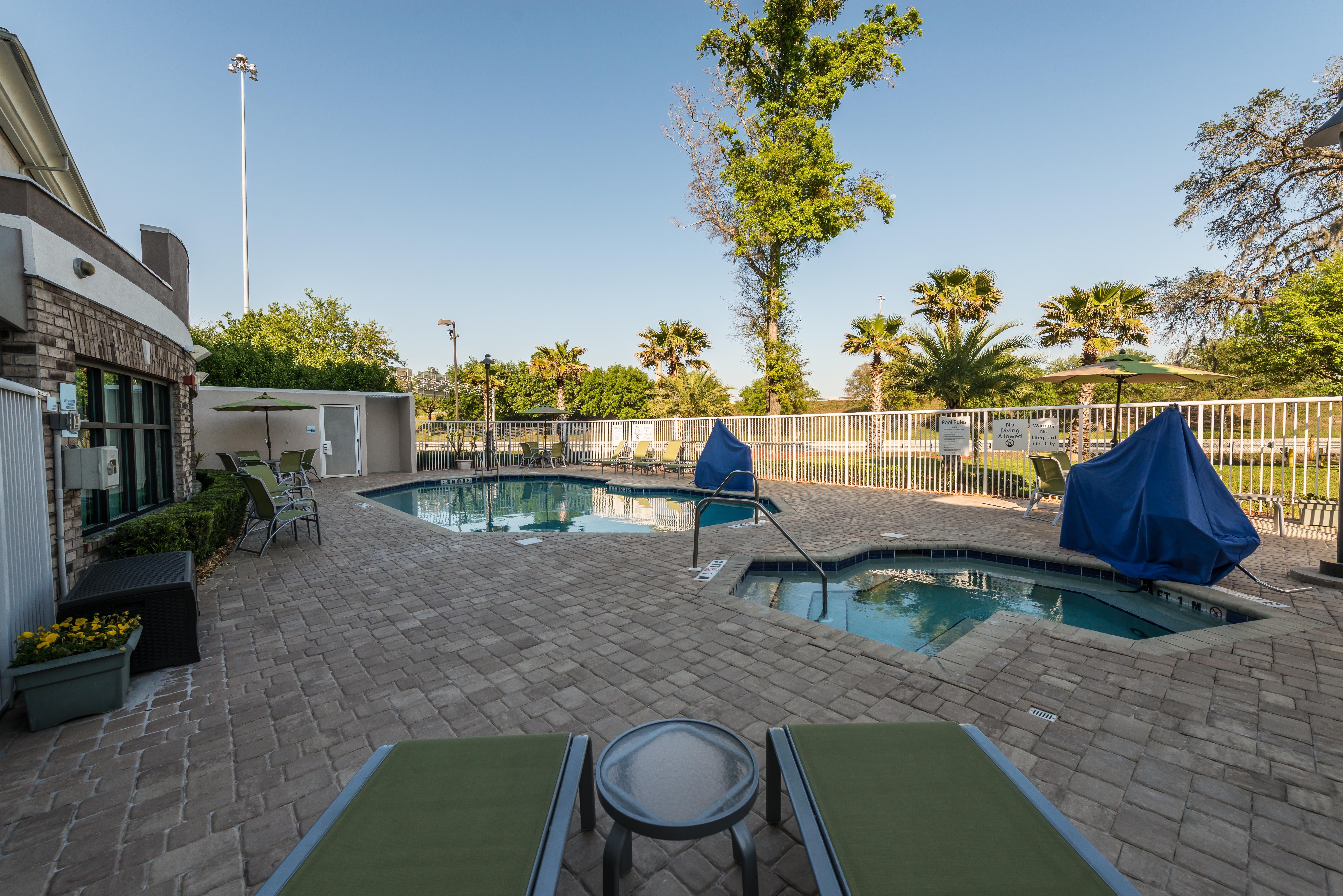 Holiday Inn Express Hotel & Suites Jacksonville-Blount Island By Ihg Exterior foto