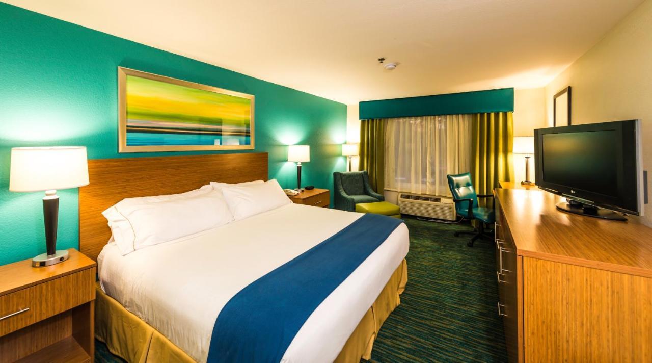 Holiday Inn Express Hotel & Suites Jacksonville-Blount Island By Ihg Habitación foto